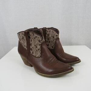 Very Volatile Size 7.5 Lace Detailed Chocolate Brown Ankle Cowboy Boots Low Heel
